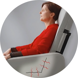 治療器へ着席・治療スタート